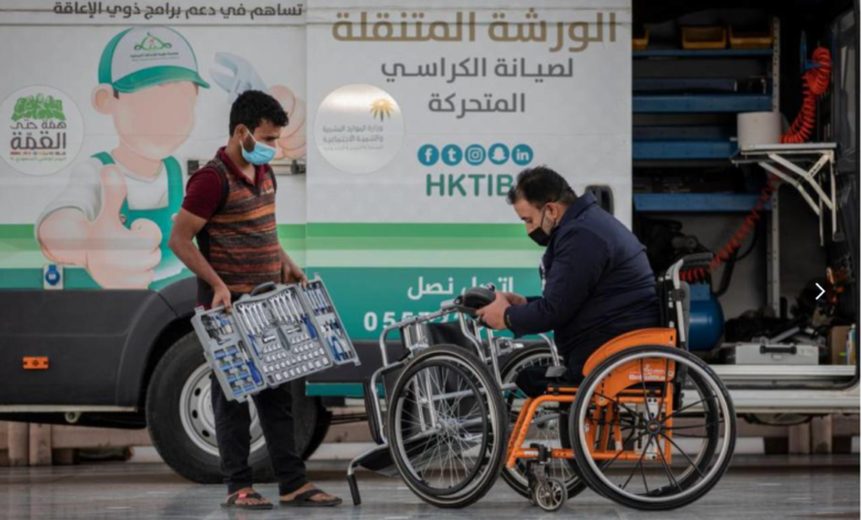 صيانة كراسي ذوي الإعاقة بالمسجد النبوي