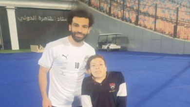 محمد صلاح يوافق على طلب شاب مريض ويتكفل بمصروفات علاجة