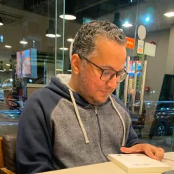 محمد المصطفى يكتب: تمكين ذوي الإعاقة.. لافتات مُعلَّقة على جدران الإقصاء